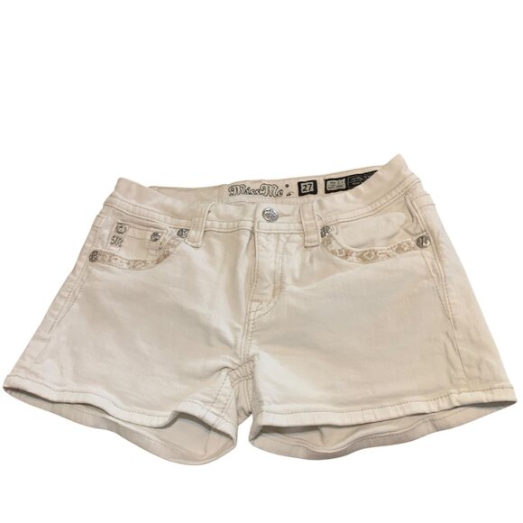 Miss Me Women's Shorts White Distressed Rhinestone Pockets Sz 27 (30 measured) - Picture 1 of 15